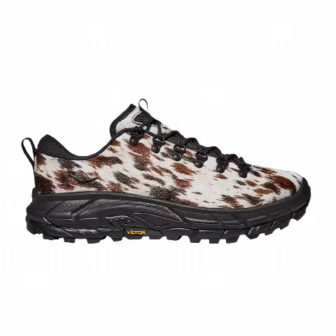 Hoka Tor Summit + 'Pirate Black'