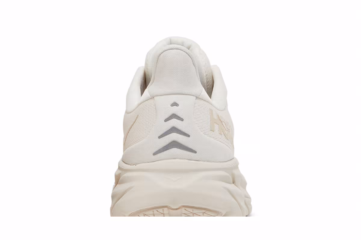 HOKA Women's Clifton 8 Eggnog, view 8