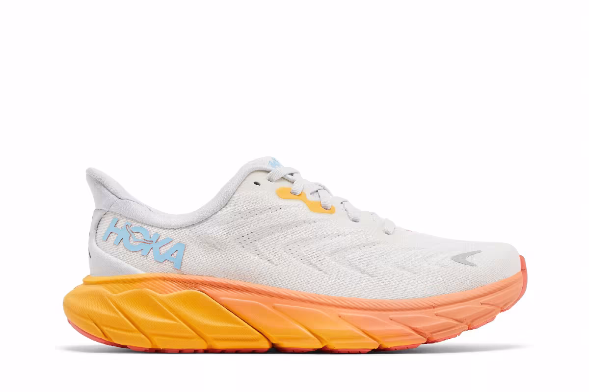 HOKA Women's Arahi 6 Nimbus Cloud Orange, view 2