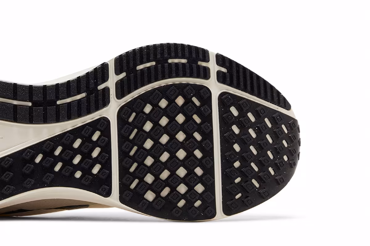 Nike Air Zoom Structure 25 Coconut Milk, view 6