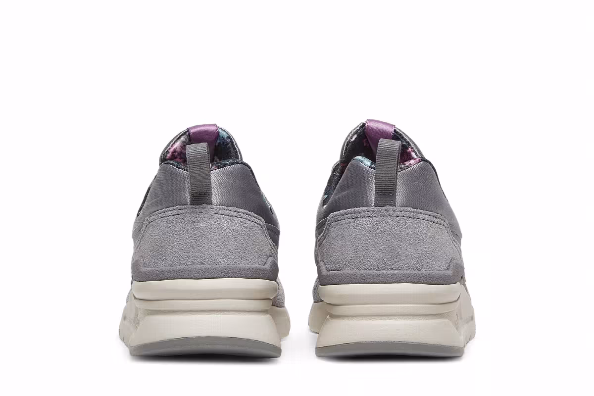 New Balance Women's 997H Blossom Pack - Grey, view 7