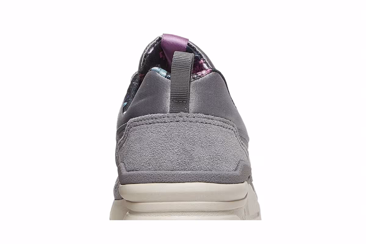 New Balance Women's 997H Blossom Pack - Grey, view 8
