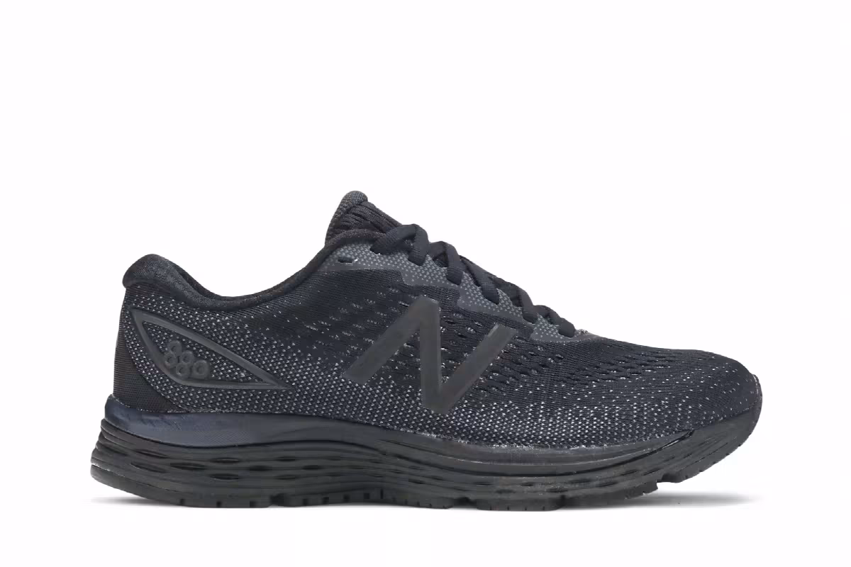 New Balance 880 Black, view 2