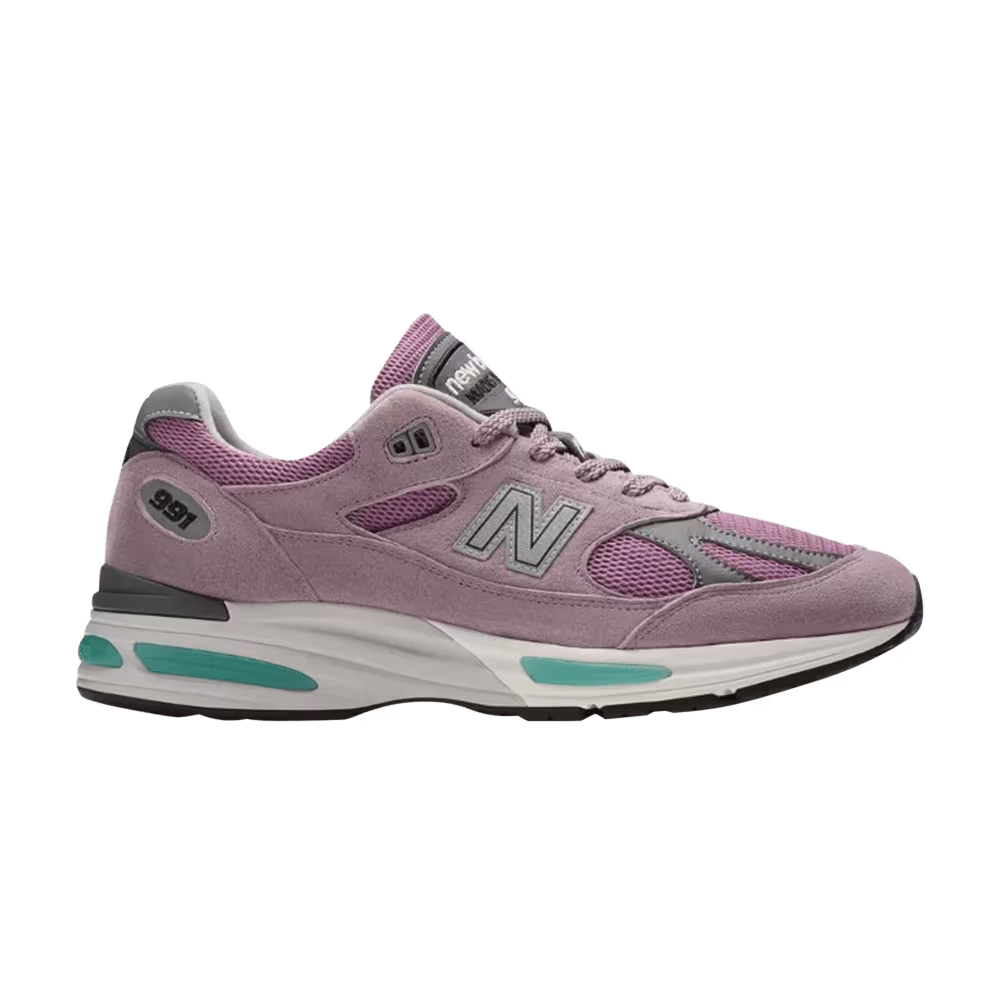 New Balance 991v2 Made In UK Smoked Pearl
