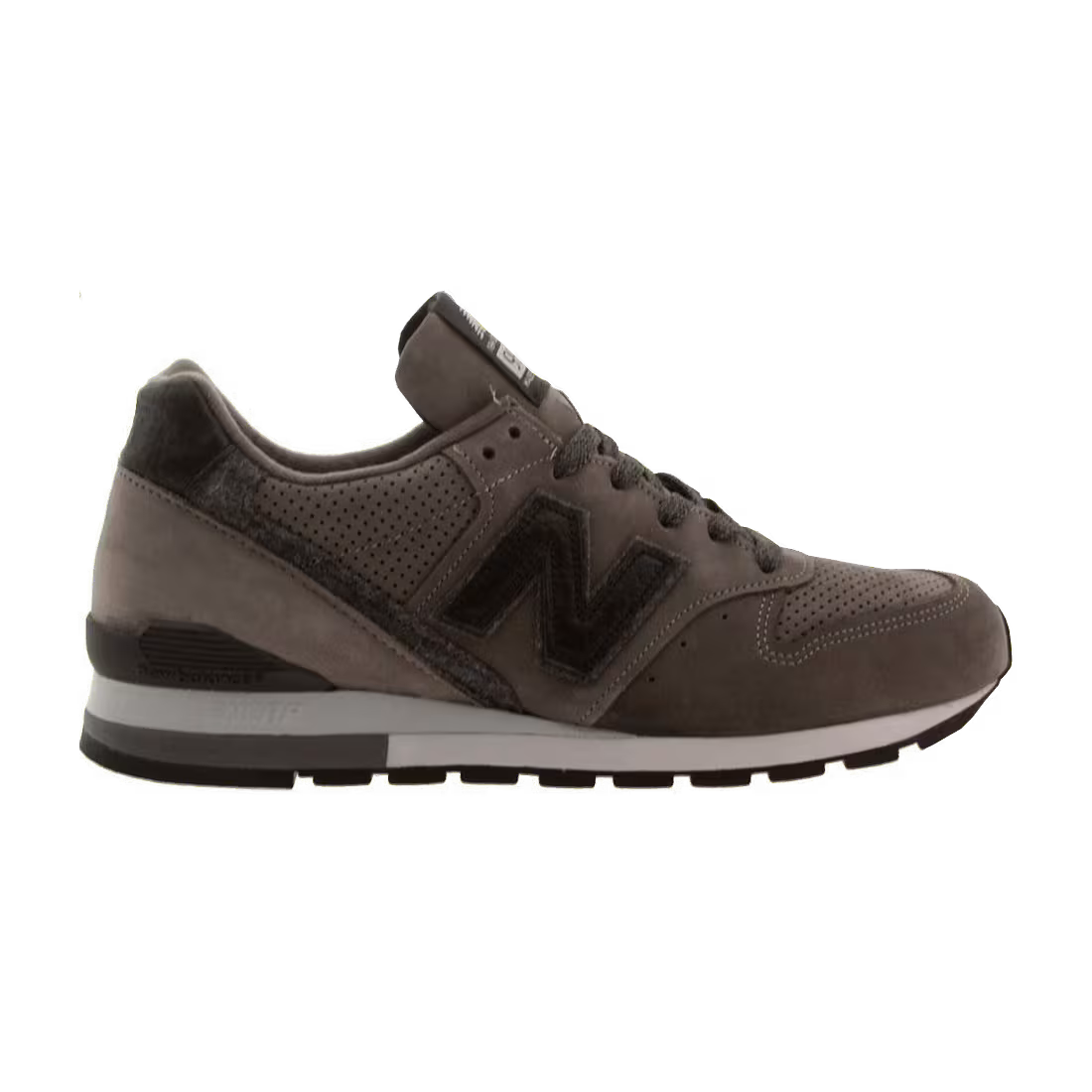 New Balance 996 District Authors