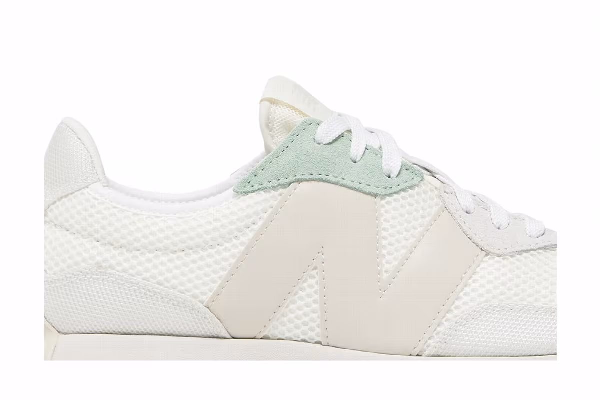 New Balance 327 Moonbeam Sage, view 3
