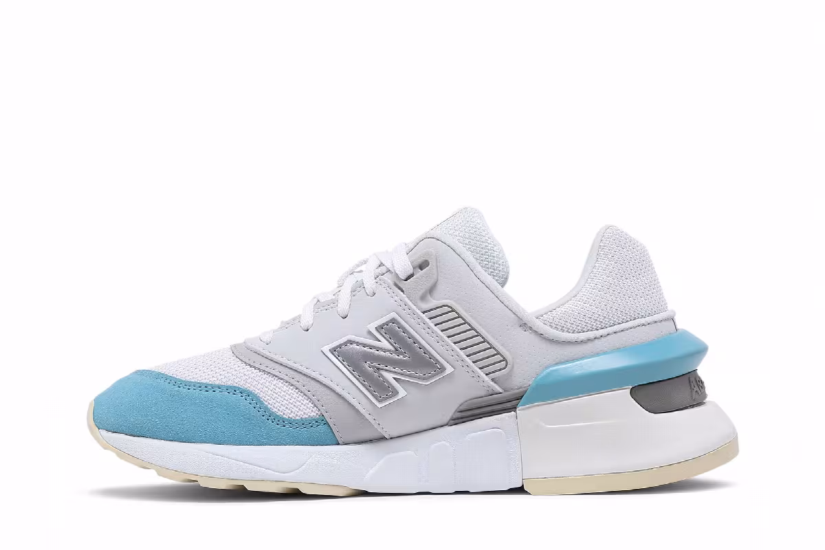New Balance Women's 997 White Blue Grey, view 4