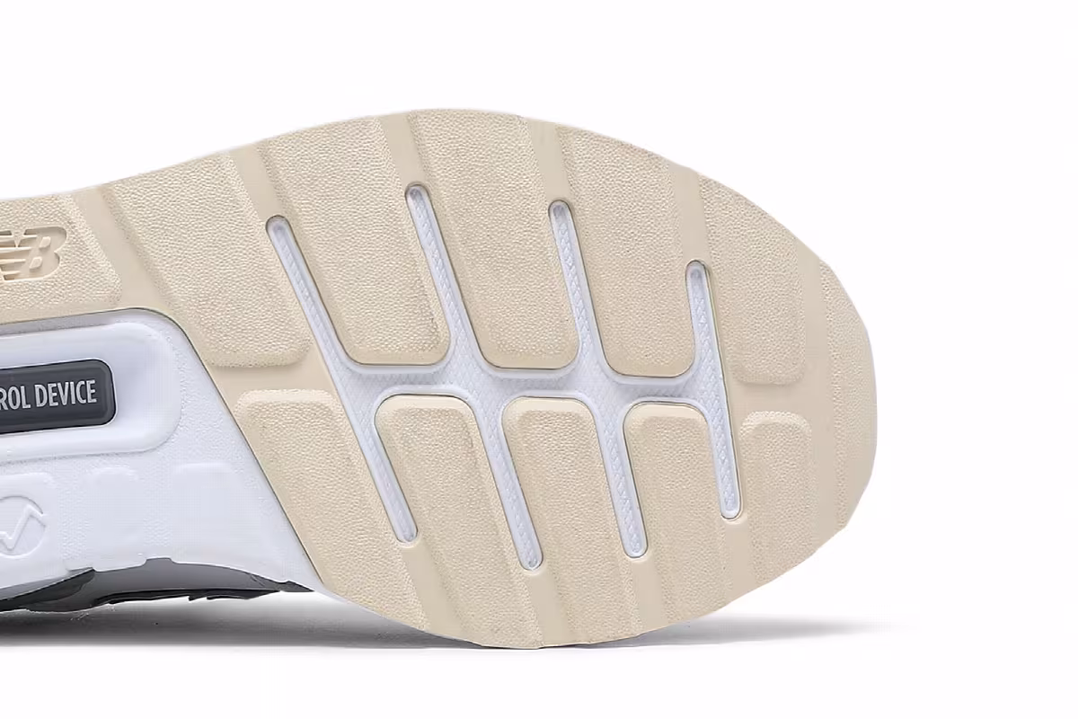 New Balance Women's 997 White Blue Grey, view 6