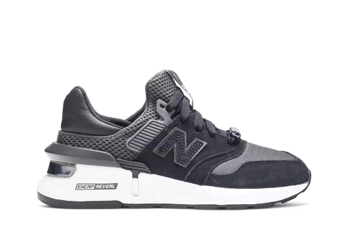 New Balance Women's 997 Black, view 2