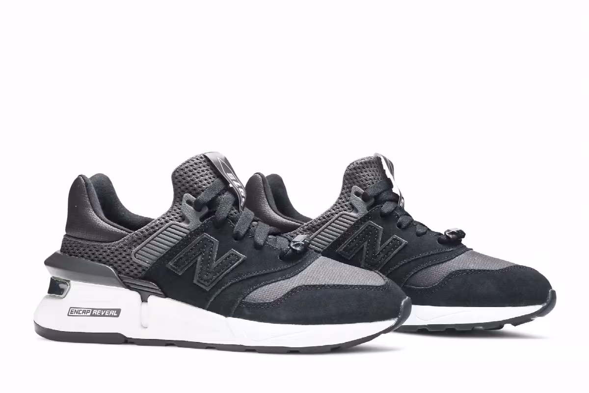 New Balance Women's 997 Black, view 9