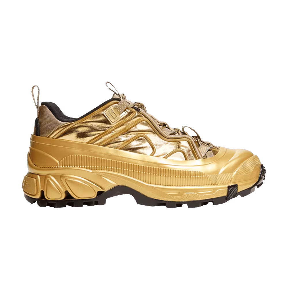 Burberry Arthur Gold