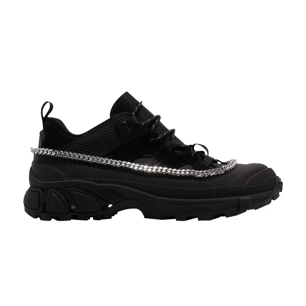 Burberry Arthur Chain - Black