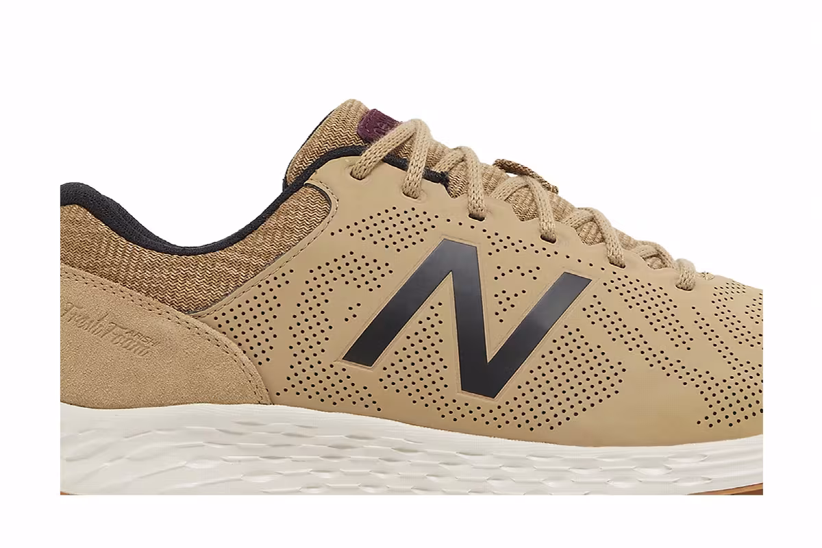 New Balance Fresh Foam Arishi Luxe 4E Wide'Tan White' Tan White, view 3