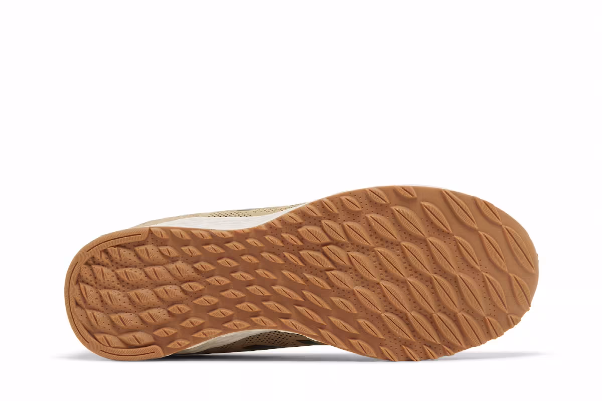 New Balance Fresh Foam Arishi Luxe 4E Wide'Tan White' Tan White, view 5