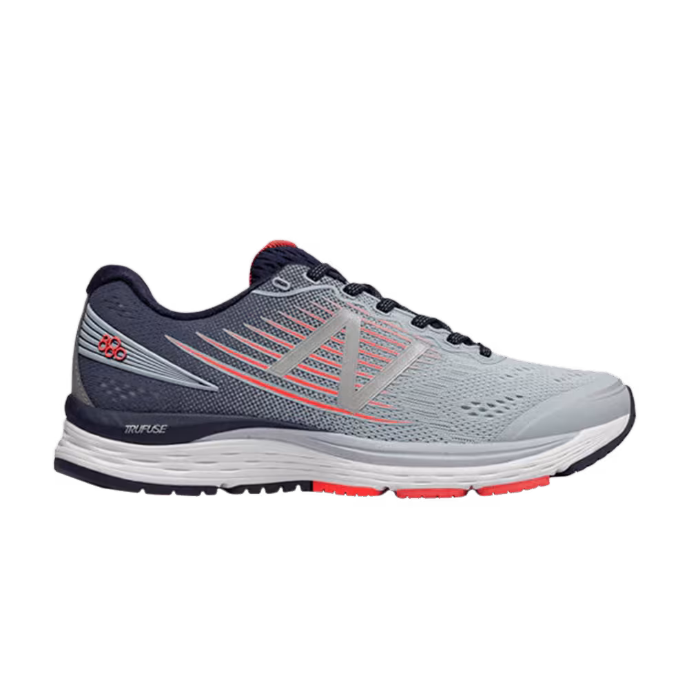 New Balance Women's 880v8 Light Porcelain Blue