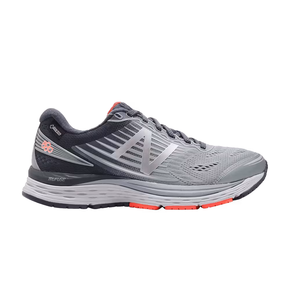 New Balance Women's 880 Wide Grey Silver