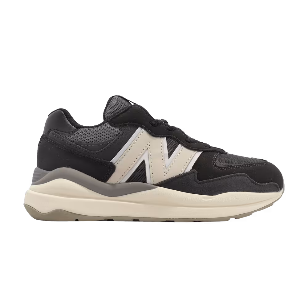 New Balance 57/40 Bungee Little Kid Wide Black Ivory