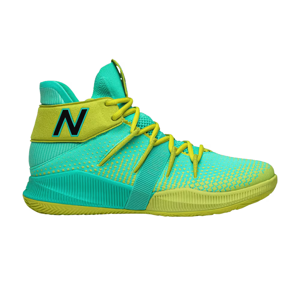 New Balance OMN1S 2E Wide Lights On