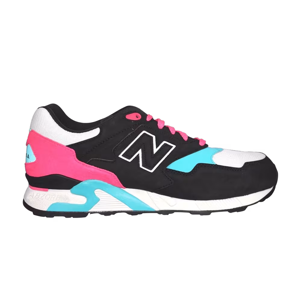 New Balance 878