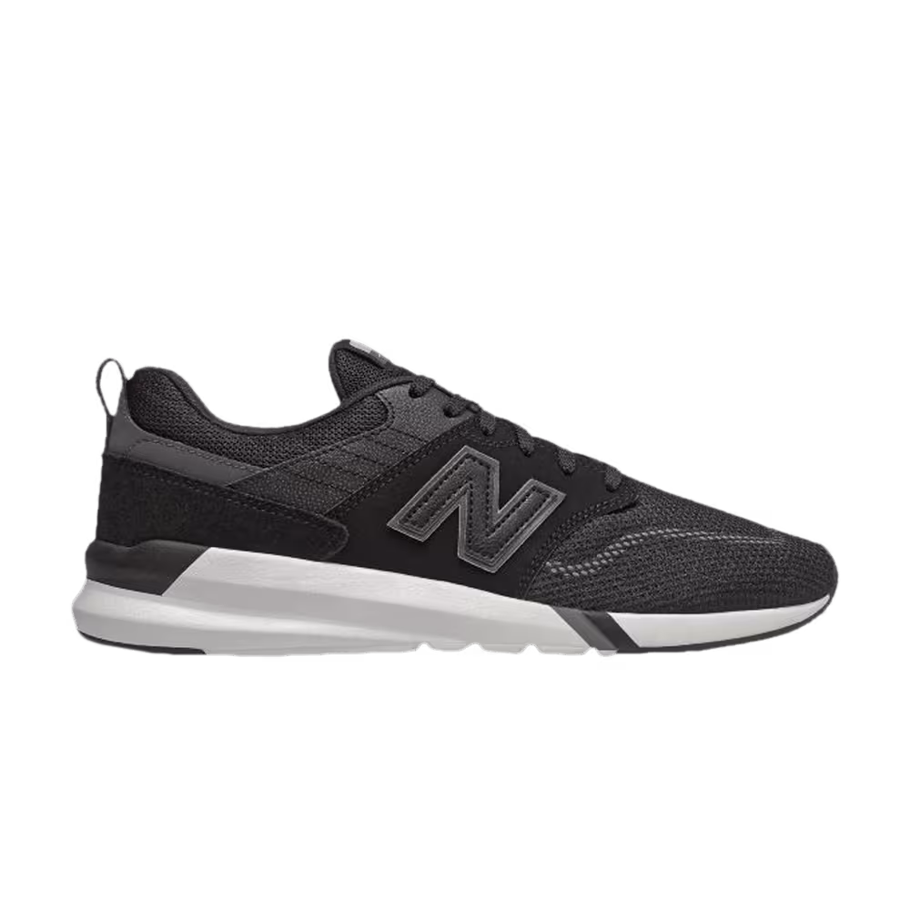 New Balance 009v1 4E Wide Black