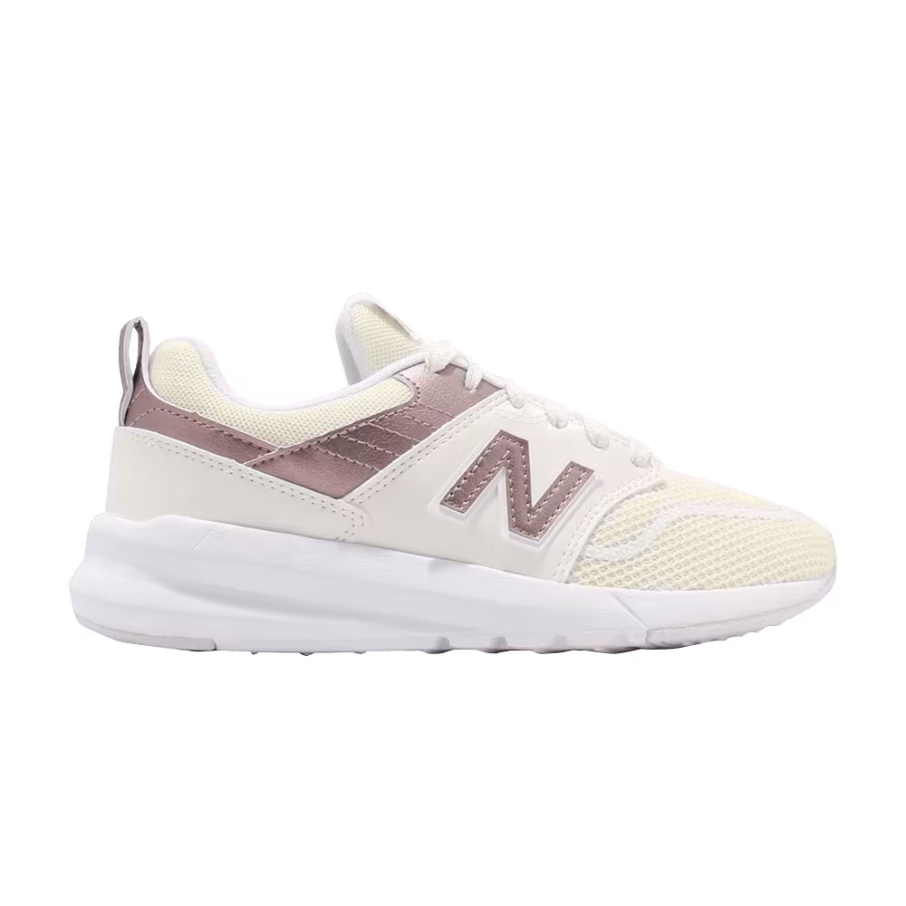 New Balance Women's 009 Ivory