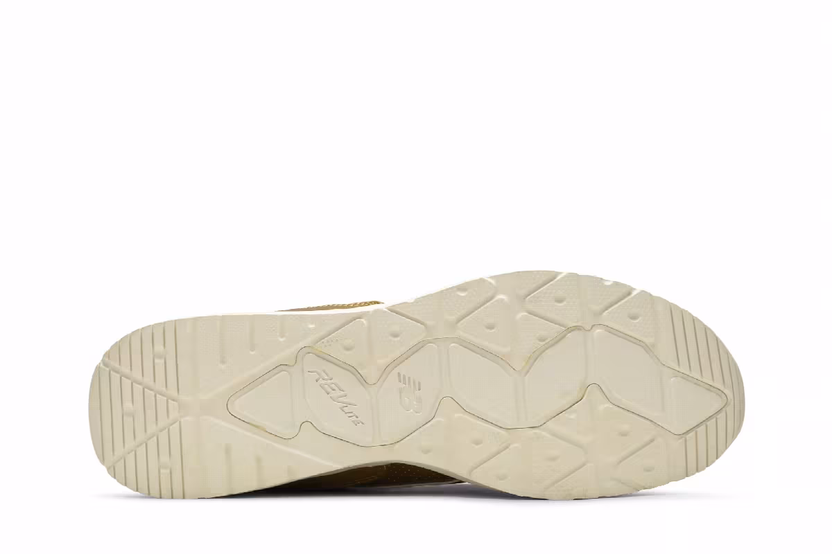 New Balance 1550 Metallic Gold, view 5