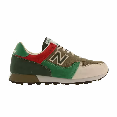 New Balance Trail Buster