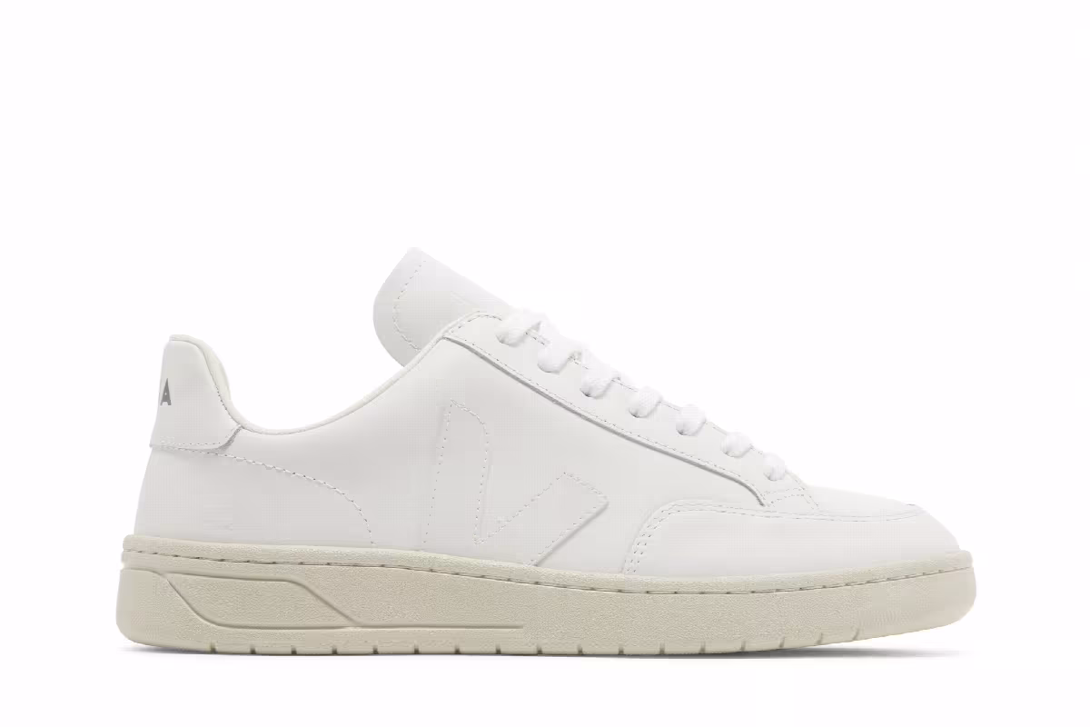 Veja V-12 Extra White, view 2