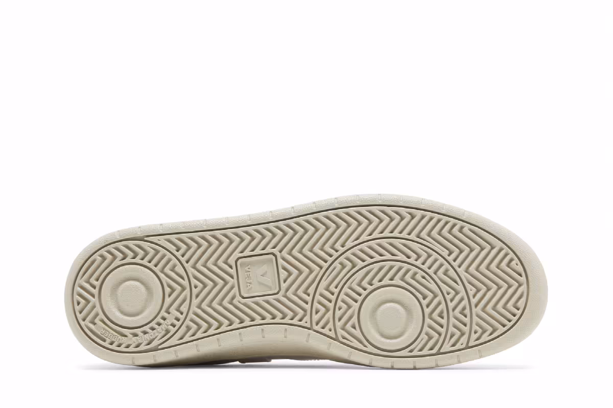 Veja V-12 Extra White, view 5