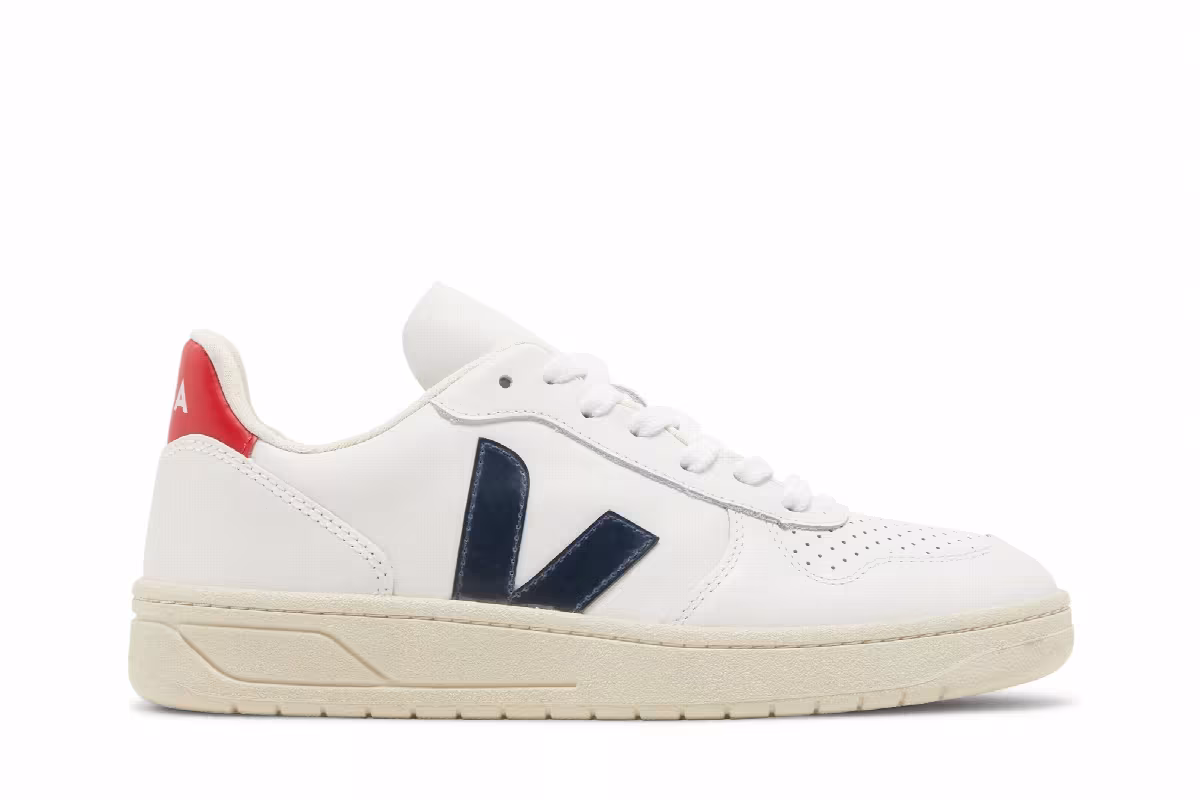 Veja Women's V-10 Extra White Nautico, view 2