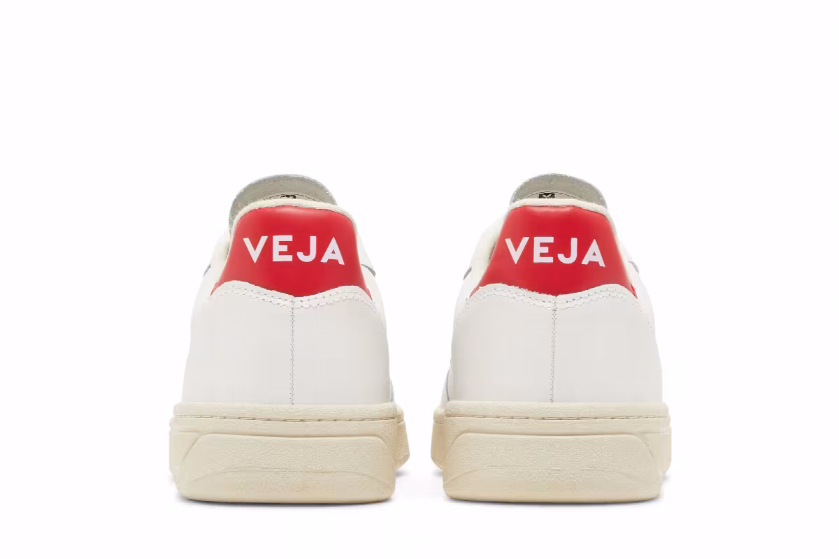 Veja Women's V-10 Extra White Nautico, view 7
