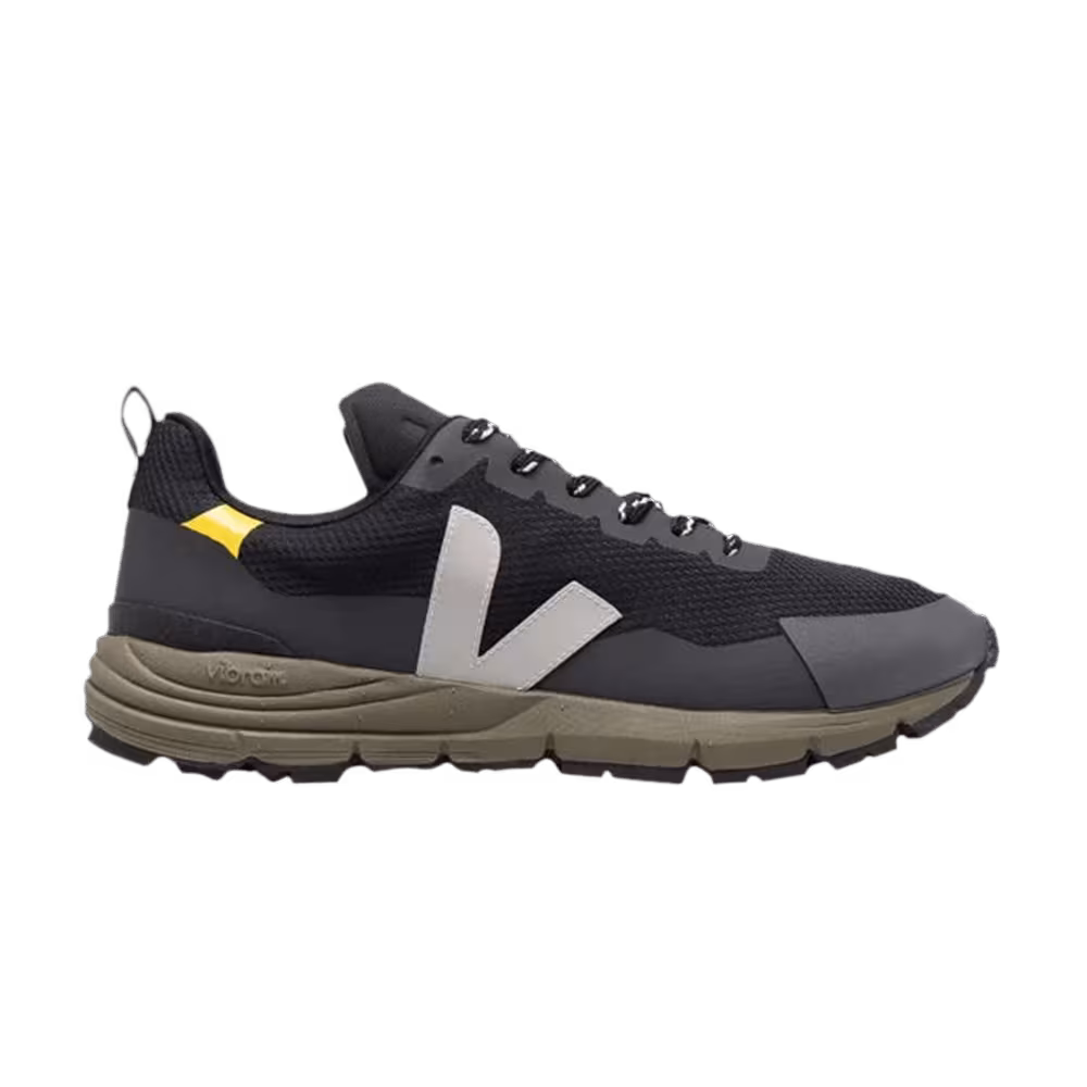 Veja Dekkan Black Oxford
