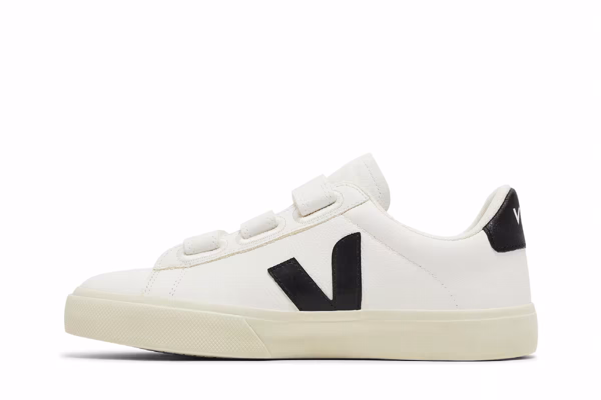 Veja Women's Recife Chromefree Leather White Black, view 4