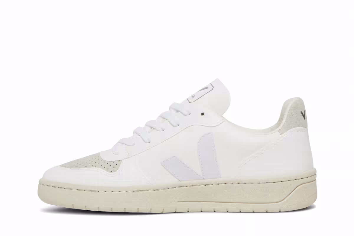 Veja V-10 Full White Natural, view 4
