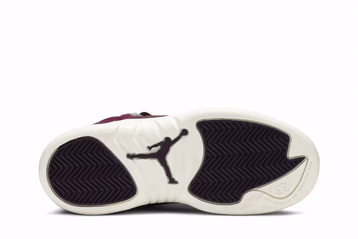 Air Jordan 12 PS Bordeaux, view 5
