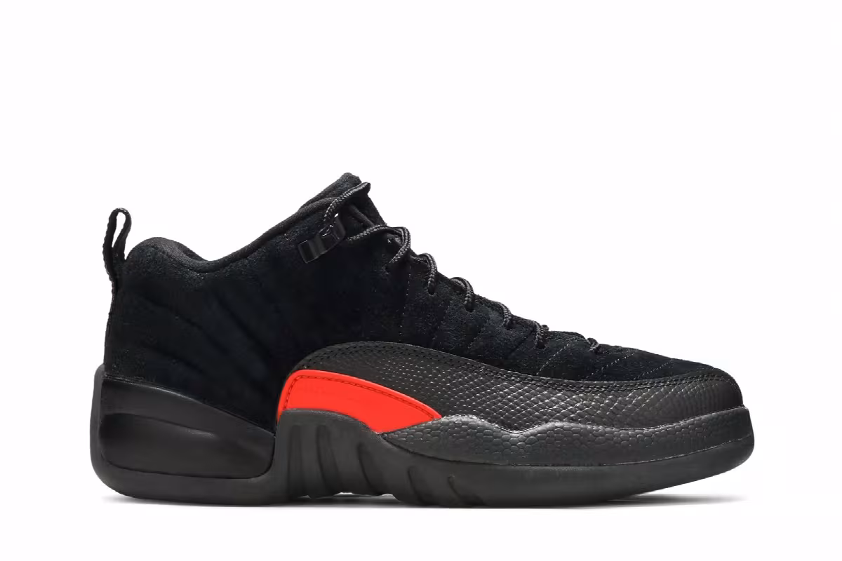 Air Jordan 12 Low BG Black Max Orange, view 2