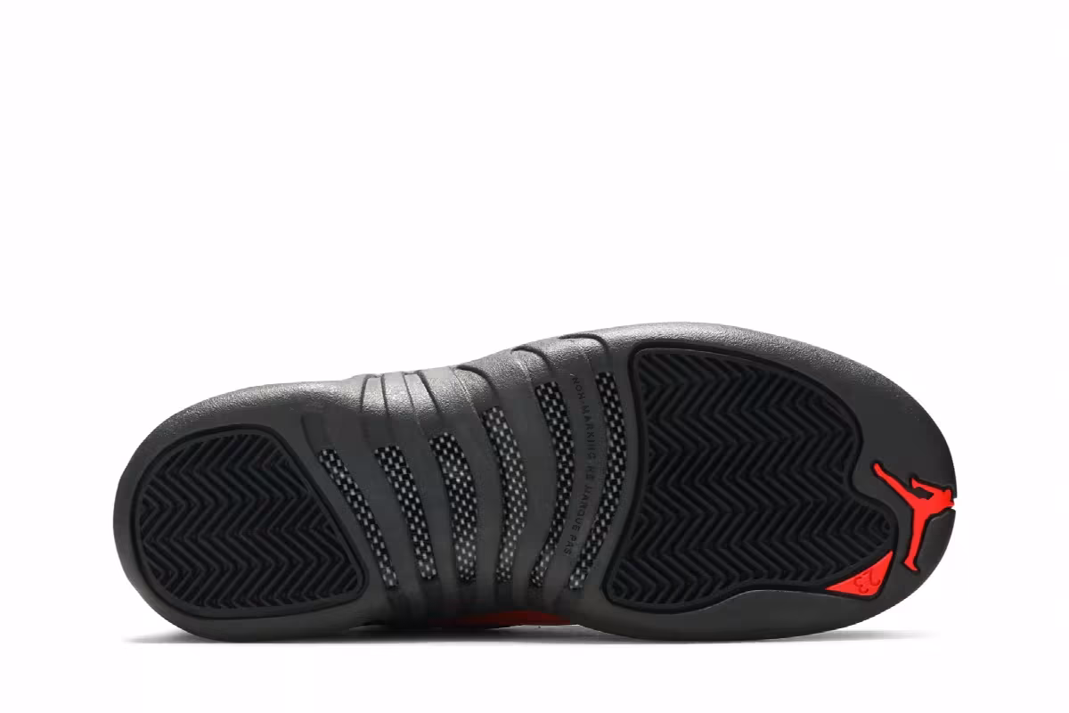 Air Jordan 12 Low BG Black Max Orange, view 5