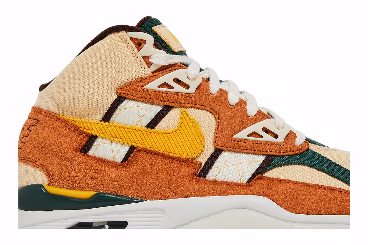Nike Air Trainer SC High Pollen Cider, view 3