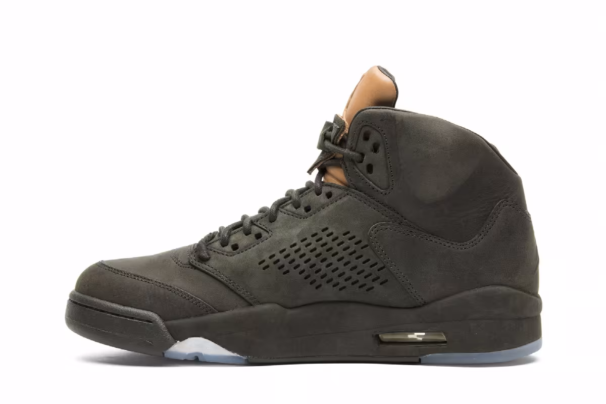 Air Jordan 5 Premium Take Flight, view 4