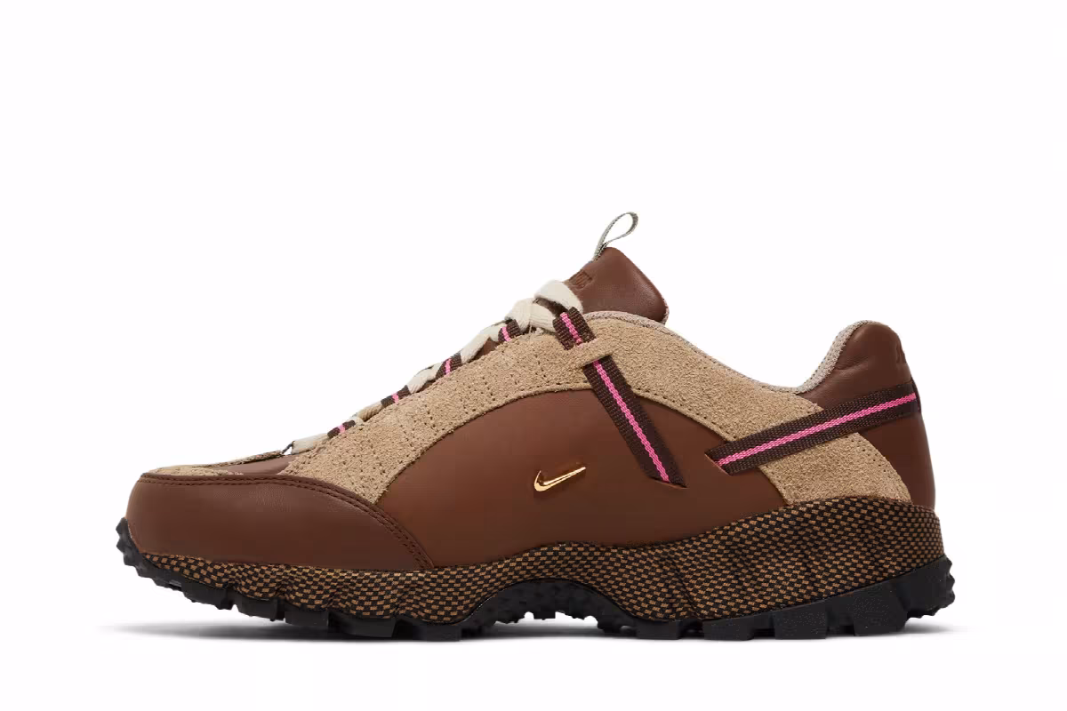 Jacquemus x Nike Women's Air Humara LX Ale Brown, view 4