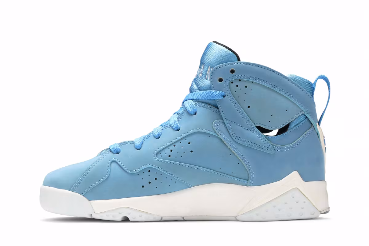 Air Jordan 7 GS Pantone, view 4