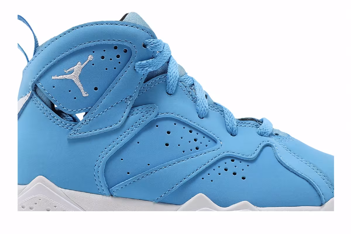 Air Jordan 7 PS Pantone, view 3