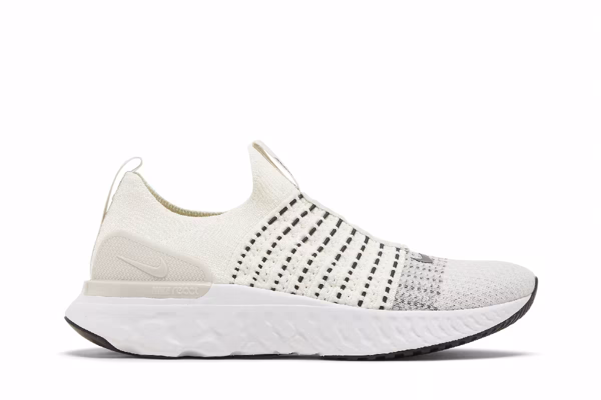 Nike React Phantom Run Flyknit 2 Sail Light Bone, view 2