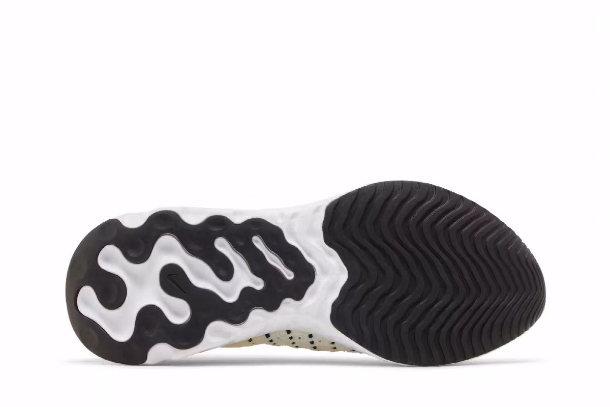 Nike React Phantom Run Flyknit 2 Sail Light Bone, view 5