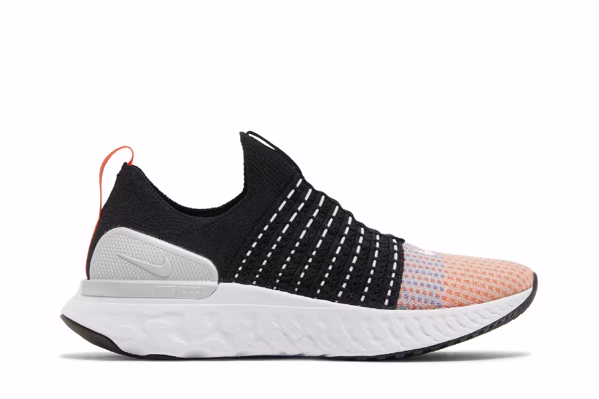 Nike React Phantom Run Flyknit 2 Black Team Orange, view 2