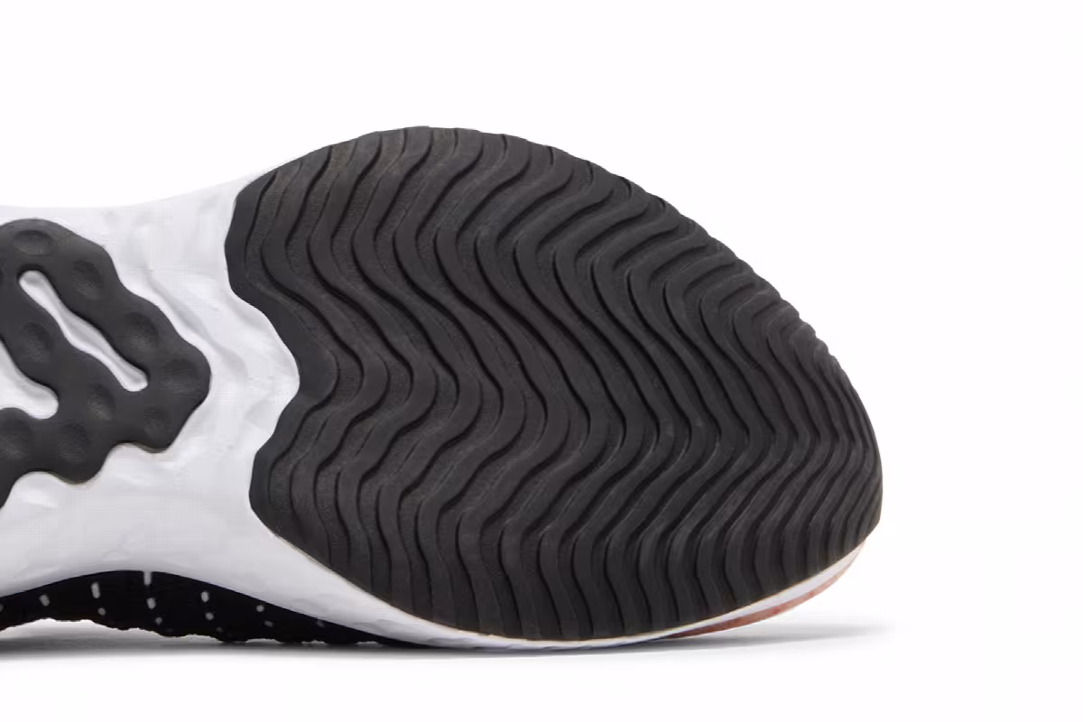 Nike React Phantom Run Flyknit 2 Black Team Orange, view 6