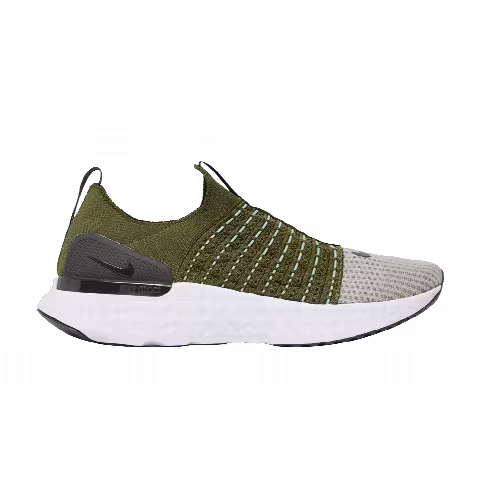 Nike React Phantom Run Flyknit 2 'Rough Green Sequoia'