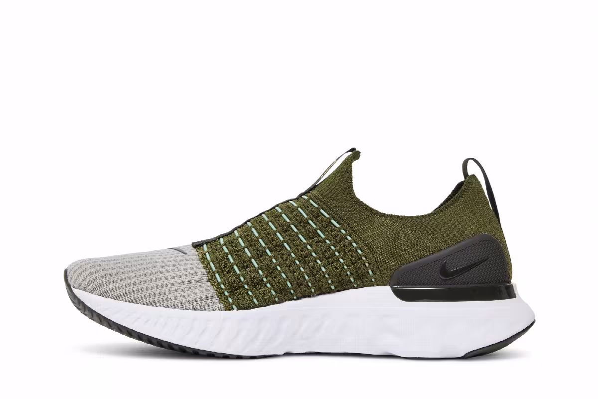 Nike React Phantom Run Flyknit 2 Rough Green Sequoia, view 4