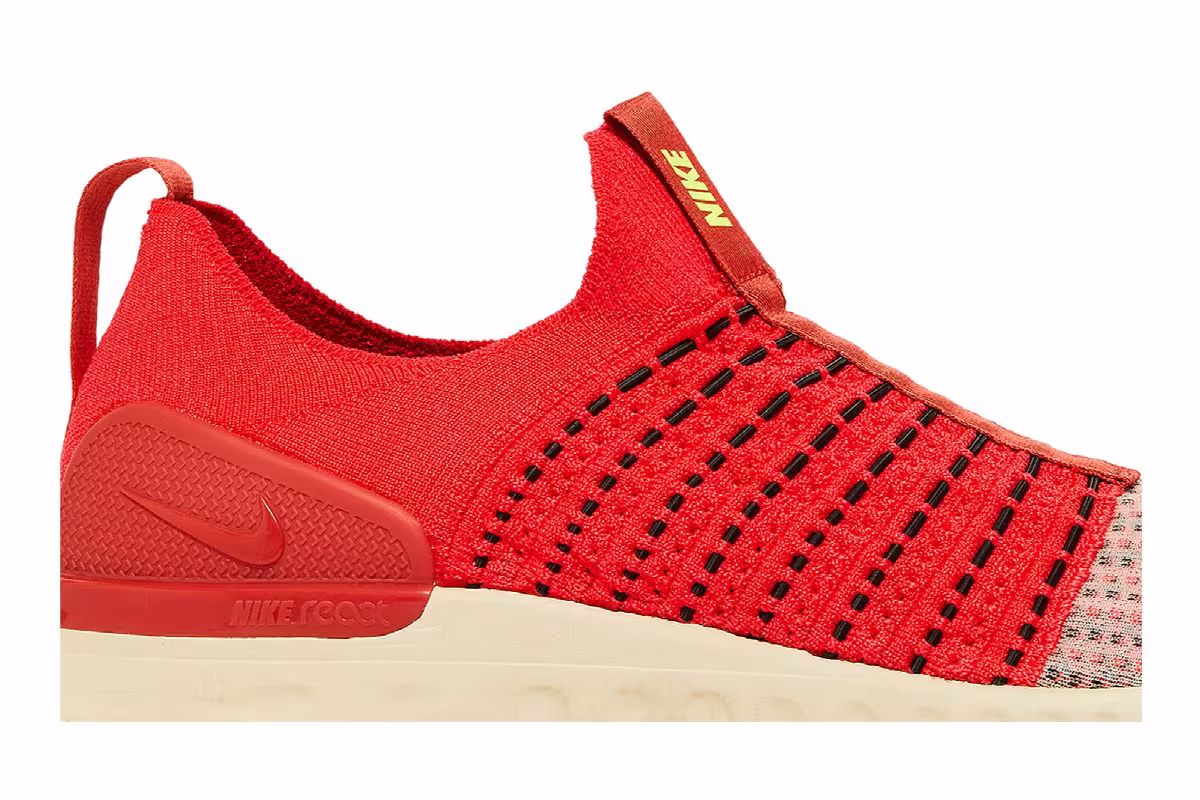 Nike React Phantom Run Flyknit 2 Siren Red, view 3