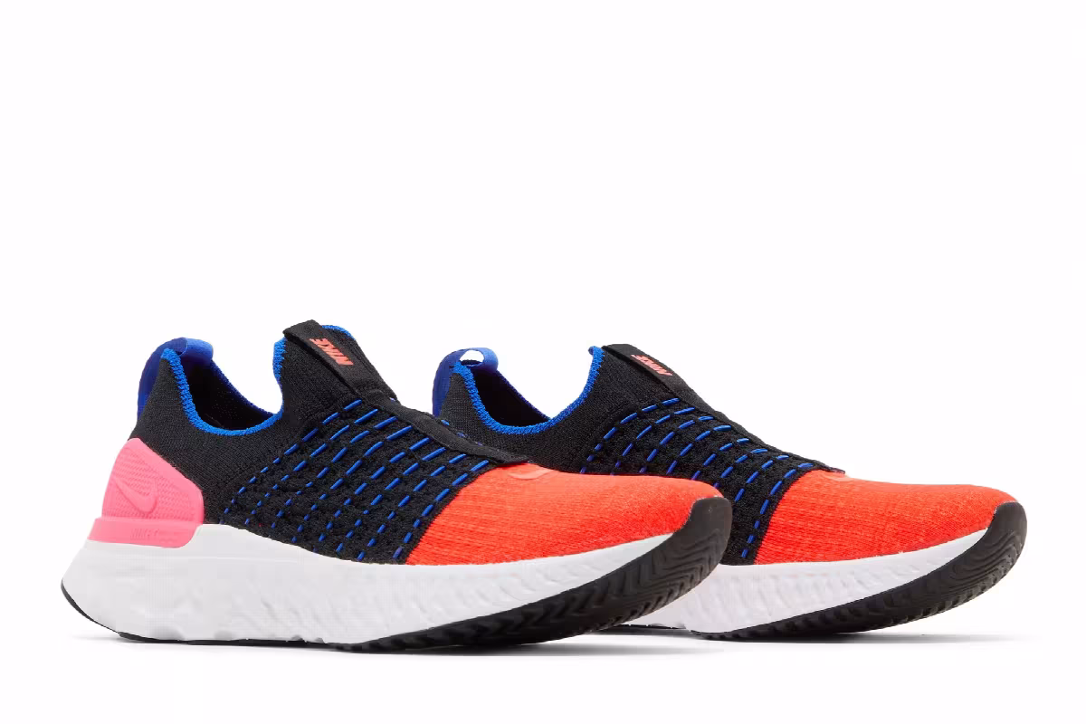 Nike Women's React Phantom Run Flyknit 2 Black Bright Crimson, view 9